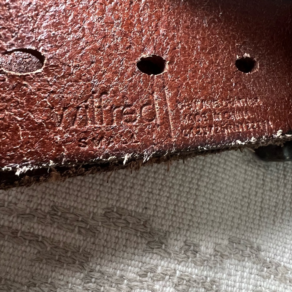 Wilfred Aritzia Leather Belt Size S Cognac Brown Minimalist Classic - Picture 5 of 6